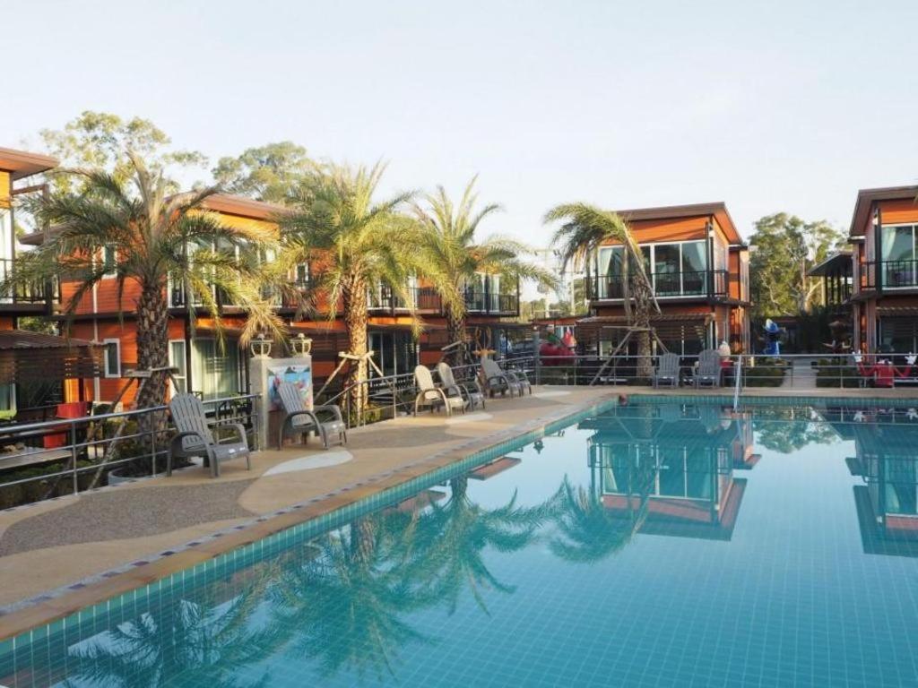 Oyo 755 Rattana Resort Koh Lanta Ngoại thất bức ảnh